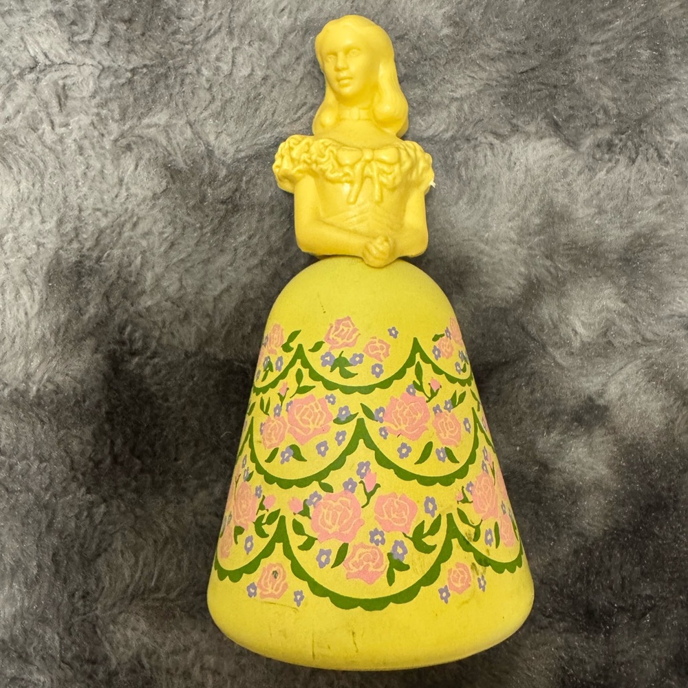 Vintage Avon Figurine